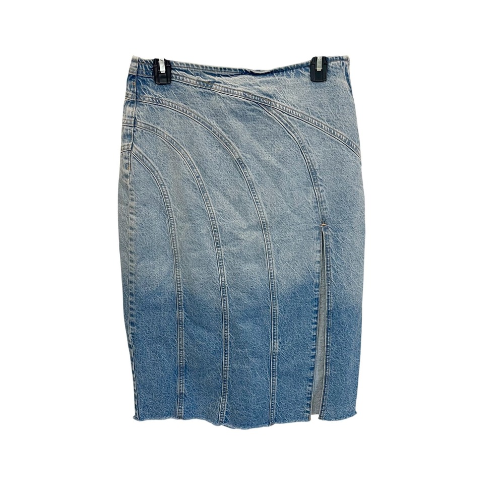 Zara Blue Denim Midi Skirt Light Wash Curved Seam Slit Raw Hem Size Medium‎